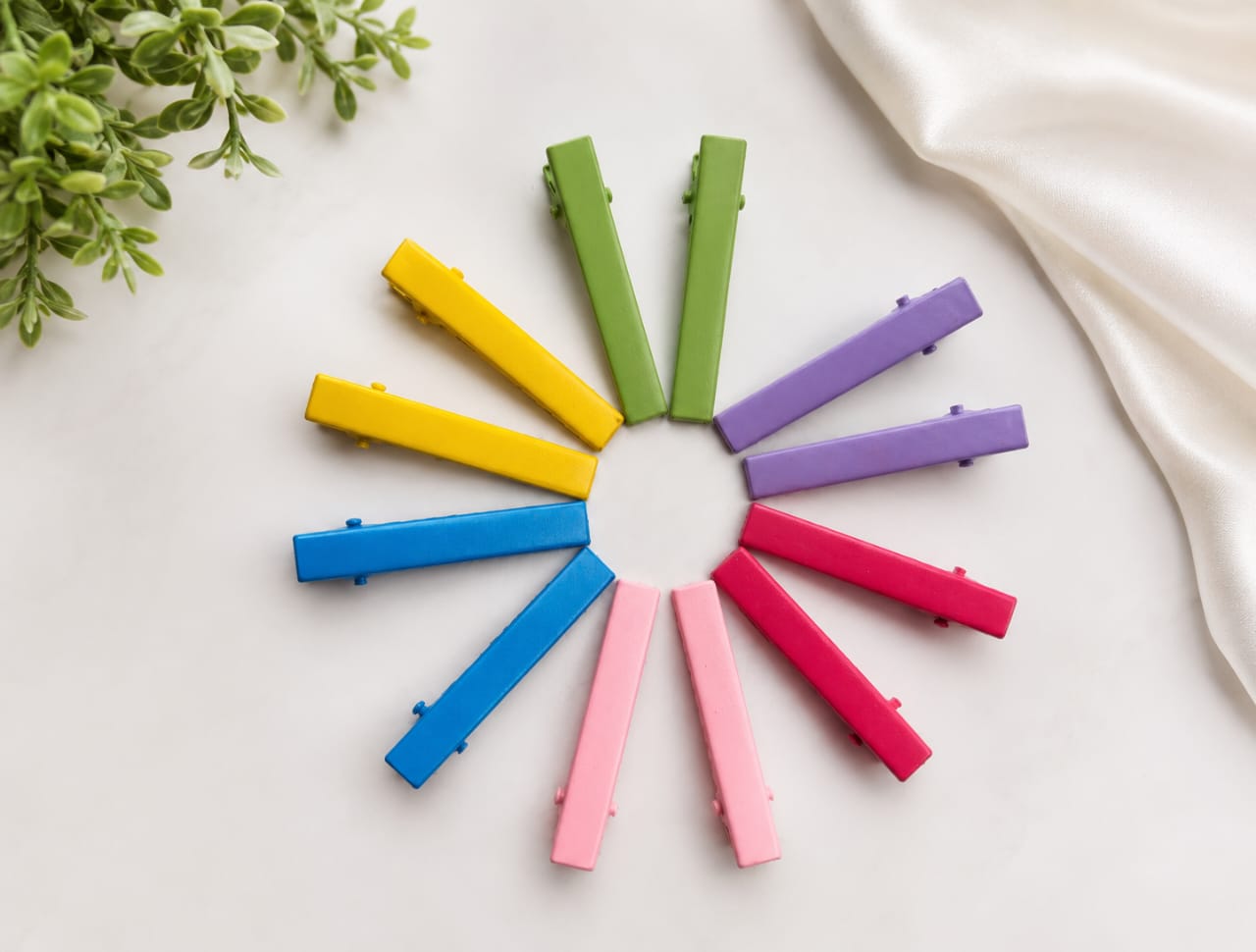 Multicolour Alligator Hair Clips 4.5 cm (30 pcs) - Image 2