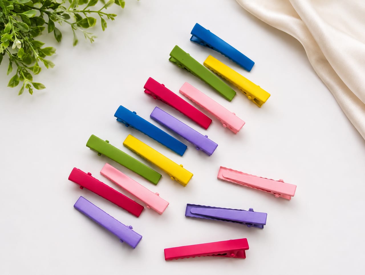 Multicolour Alligator Hair Clips 4.5 cm (30 pcs)